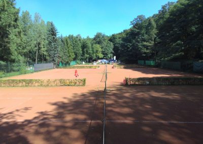 Tennisplatz Queransicht